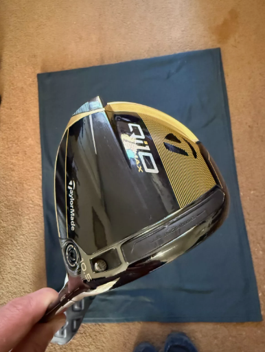 taylormade qi10 max 10.5° driver – limited edition gold – tour ad stiff